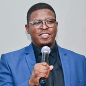 Tshepo Mofokeng (Chairperson at the Institute of Internal Auditors in South Africa,)